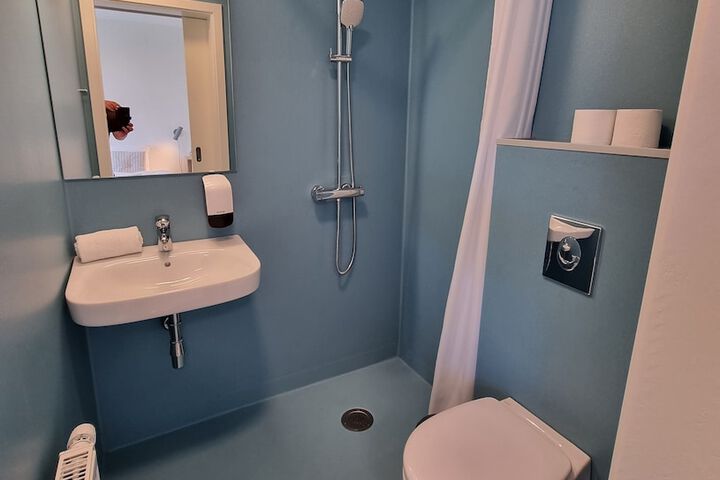 Room 15 of 23