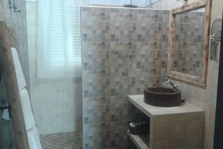 Room 4 of 47