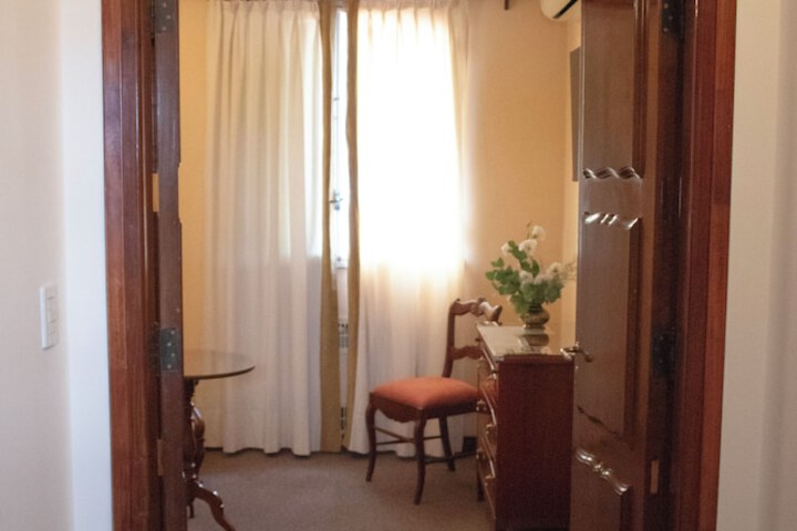 Room 44 of 119