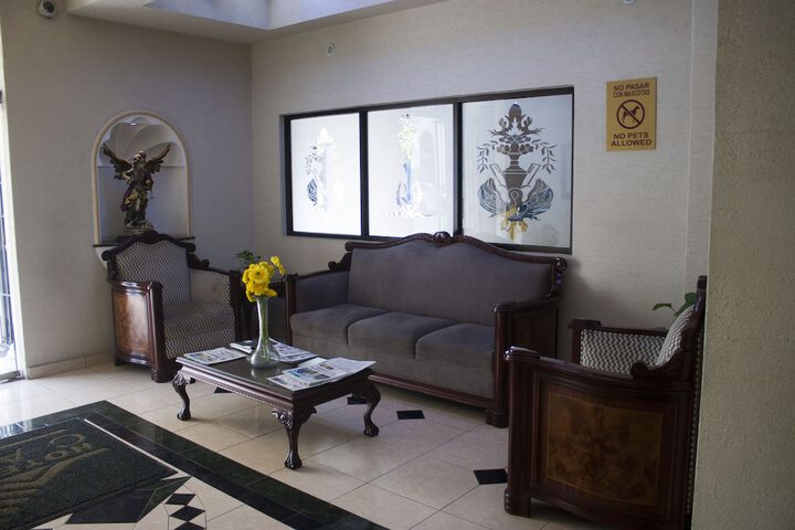 Guest Lobby