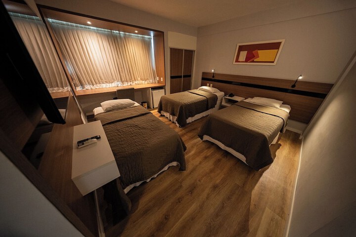 Room 17 of 47