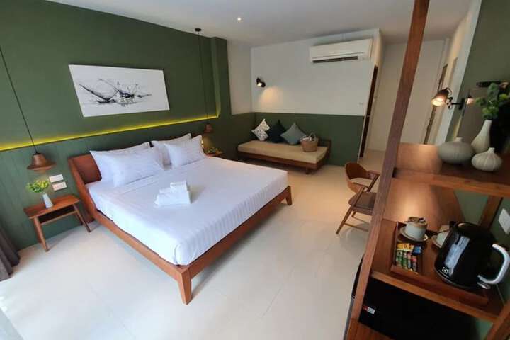 Room 6 of 23