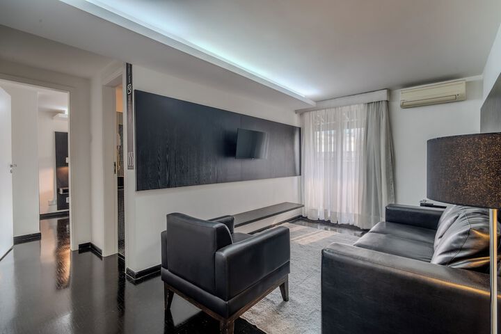 Room 5 of 46