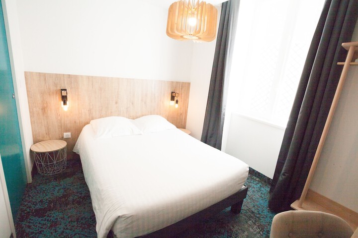 Room 16 of 41