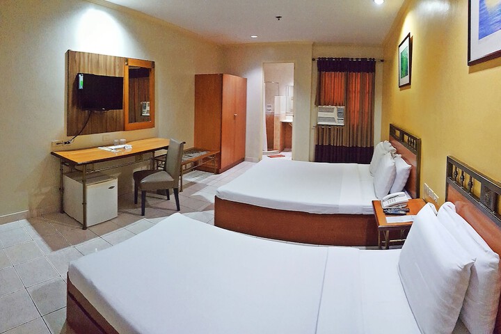 Room 38 of 69