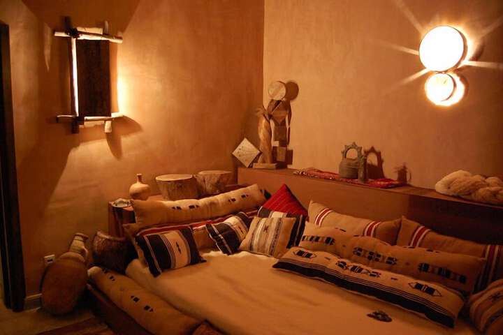 Room 20 of 99