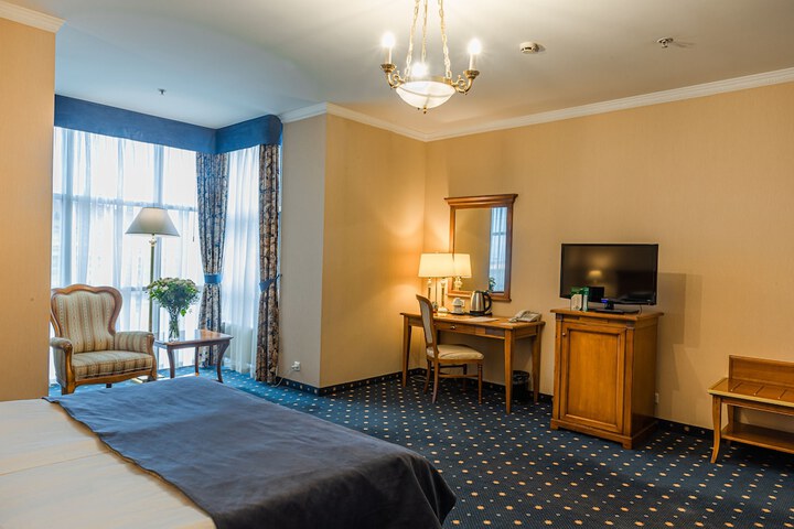 Room 55 of 117