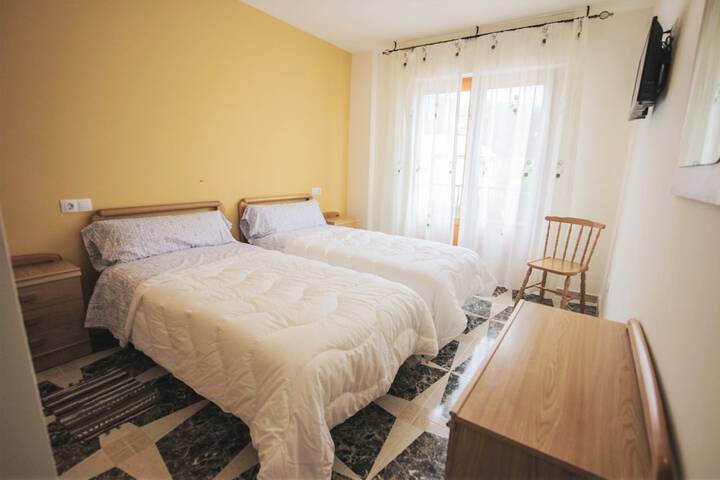 Room 8 of 43