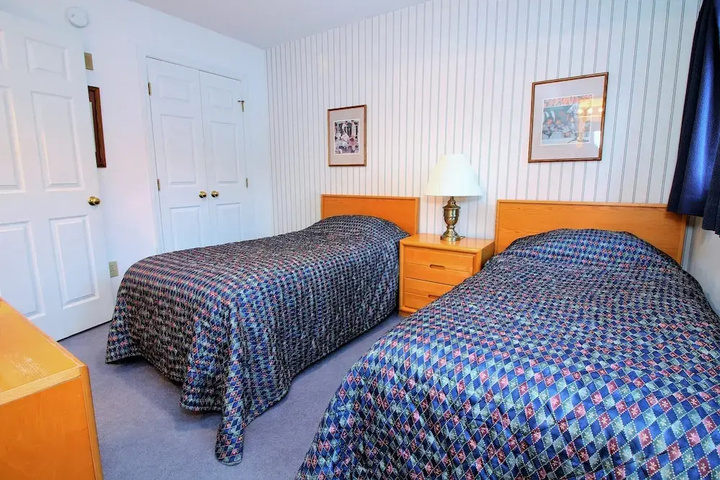 Room 5 of 14