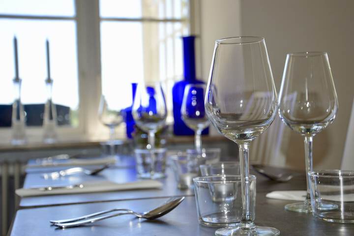 Dining 16 of 42