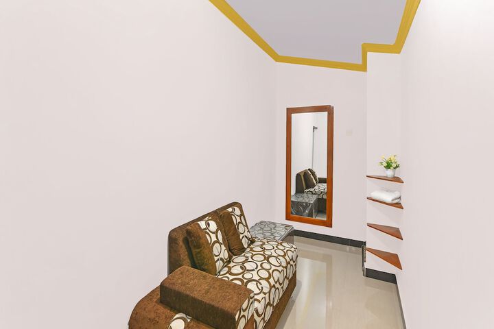 Room 28 of 37