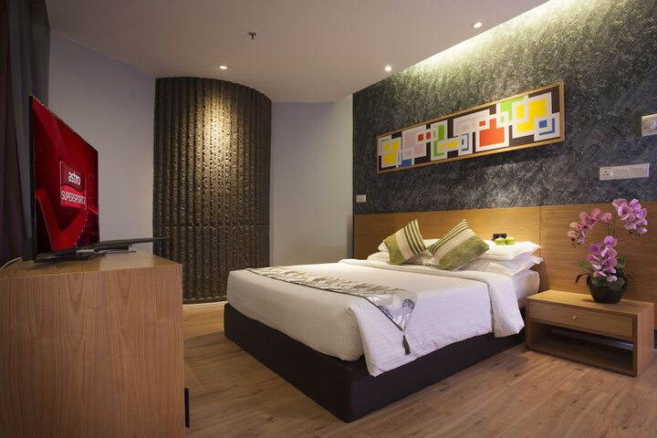 Room 21 of 35