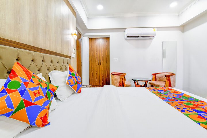 Room 15 of 36