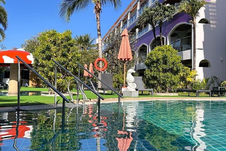 Pool 50 of 71