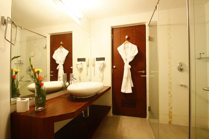 Room 22 of 49
