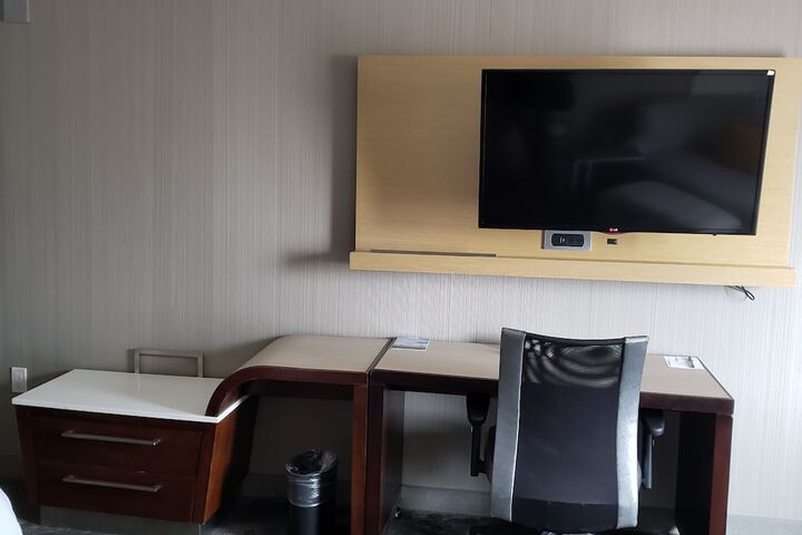 In-room business center