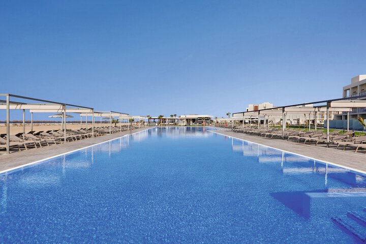 Pool 27 of 68