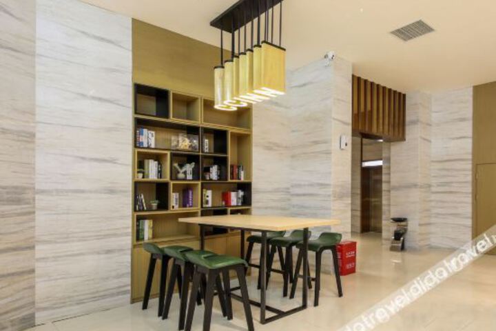 Hotel Interior 11 of 18