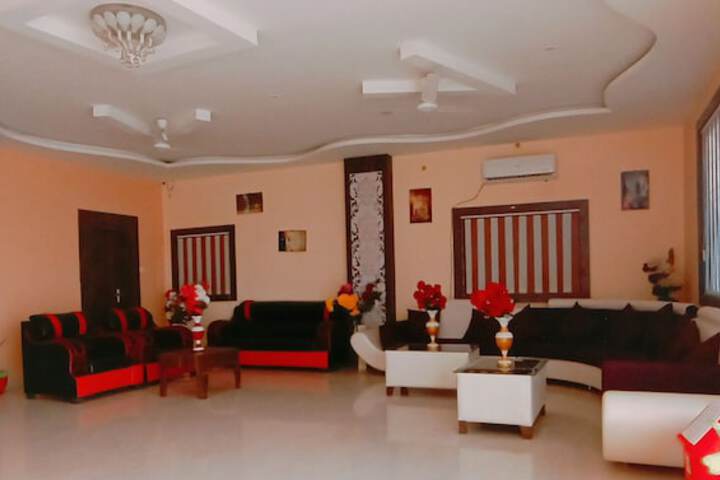Hotel The Royal Buddha