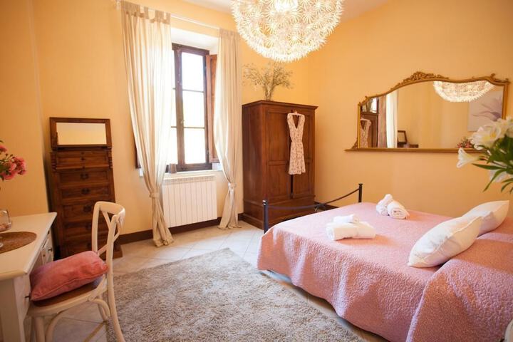 Room 8 of 157