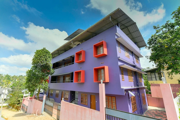 OYO 23037 Home Graceful 2BHK Kalpetta
