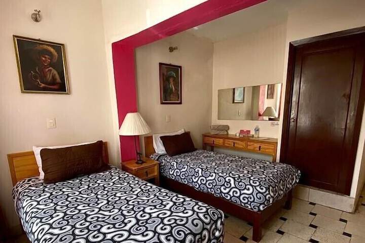 Room 10 of 97