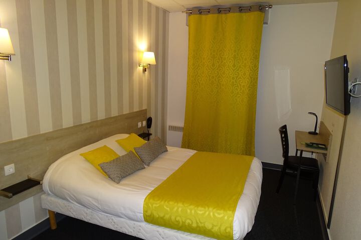 Room 16 of 79