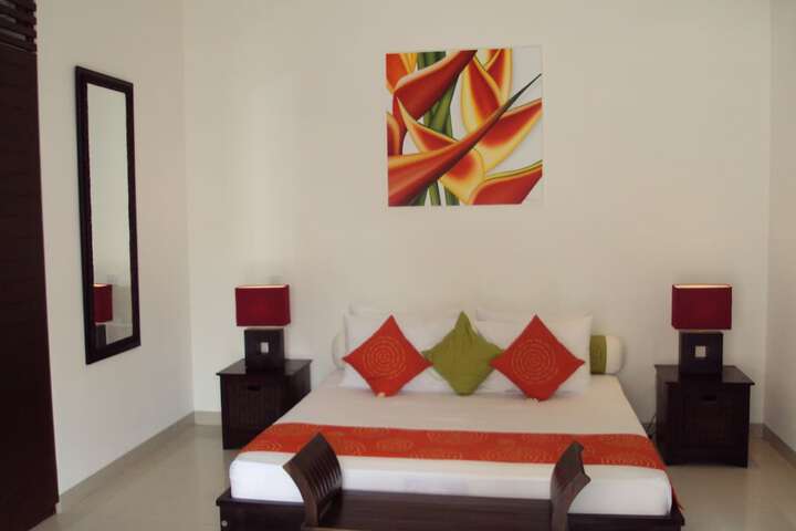 Room 2 of 81