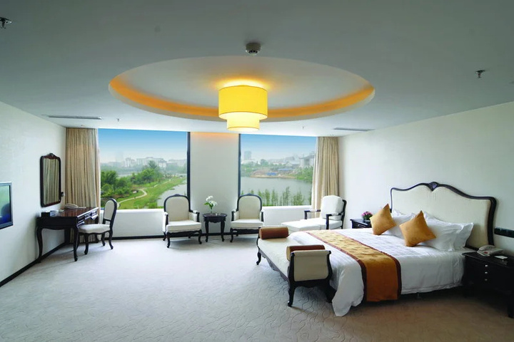 Room 6 of 6