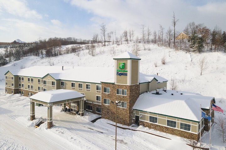 Hotel 84 of 87