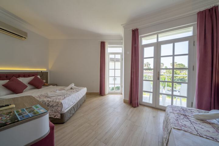 Room 29 of 132