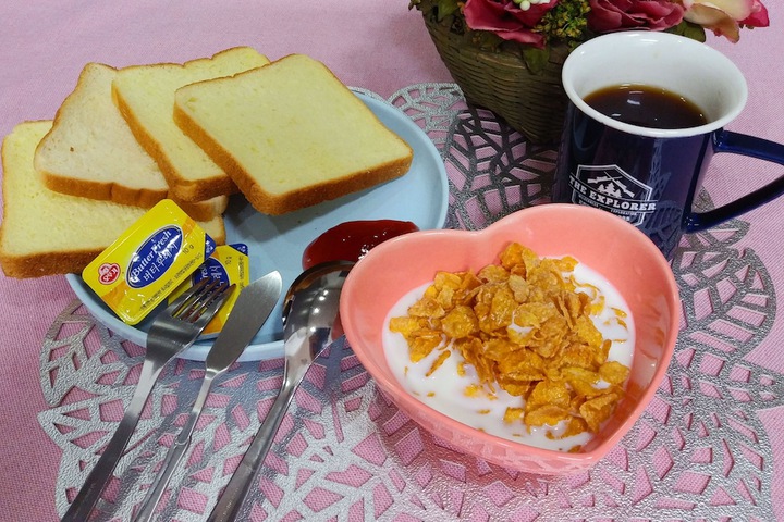 Breakfast/Coffee Service 30 of 44