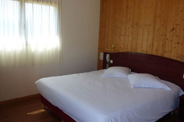 Room 5 of 22