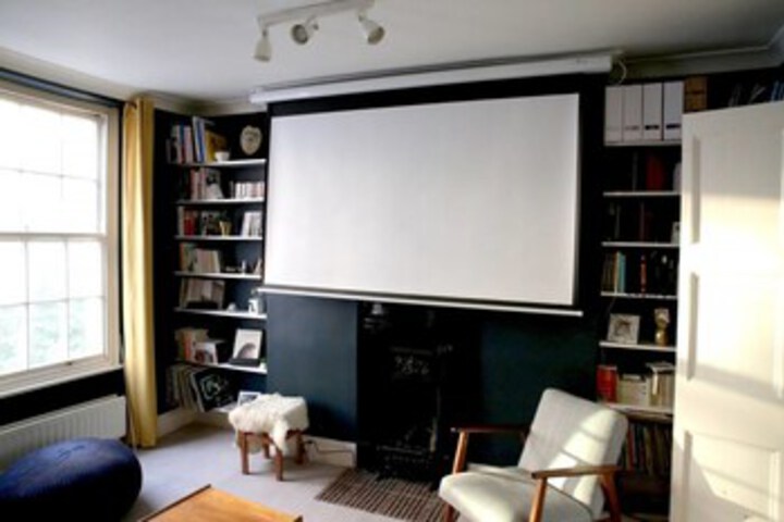 Room 10 of 17