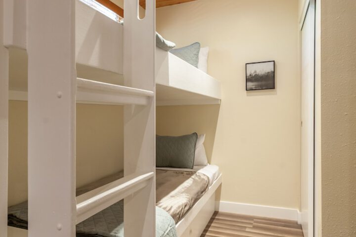 Room 28 of 126