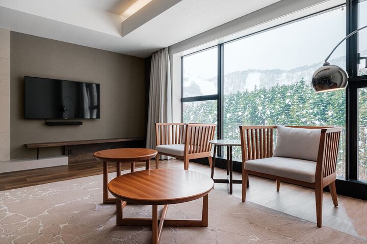 Room 51 of 122