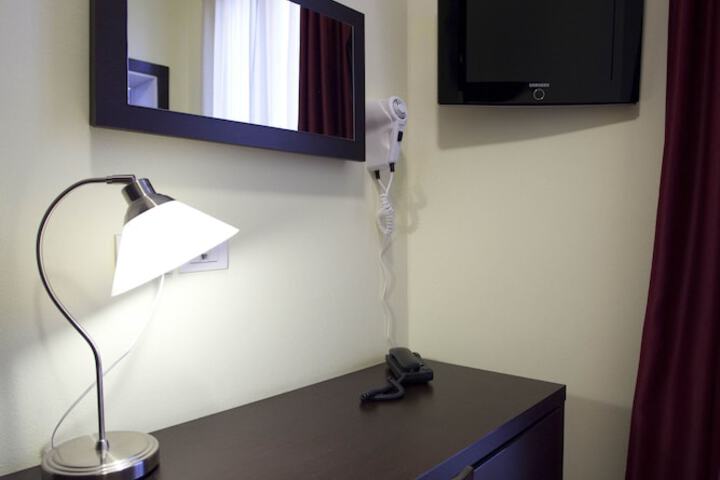 Room amenity