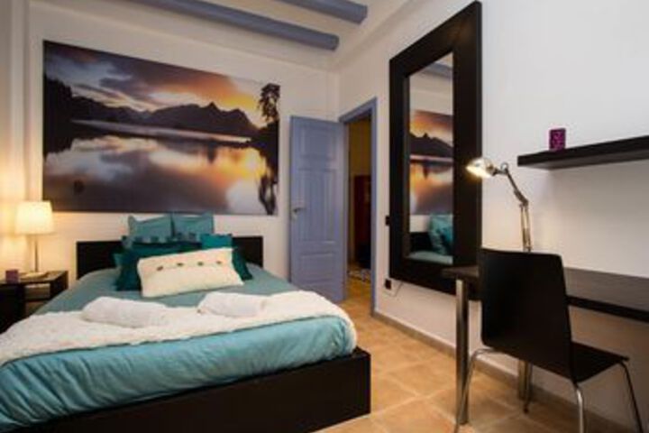 Room 32 of 140