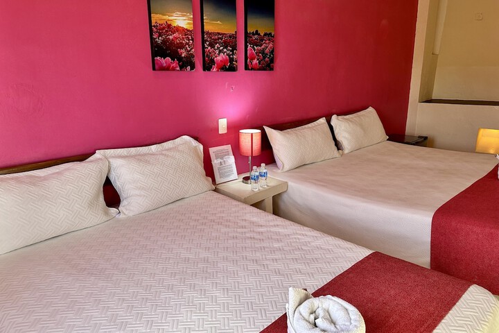 Room 3 of 62