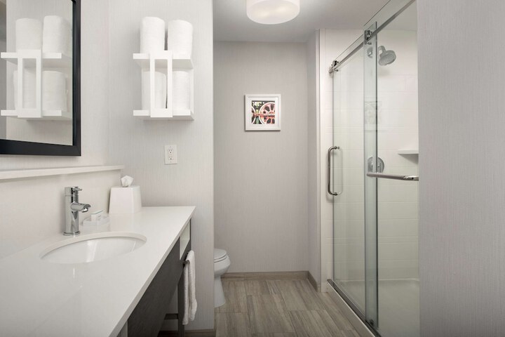 Bathroom shower