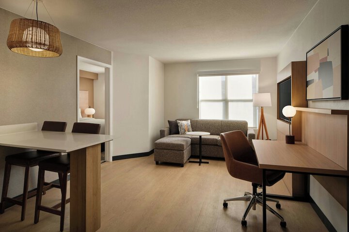 Room 19 of 46
