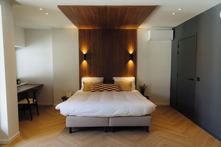 Room 10 of 59