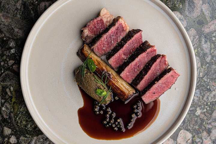 Dining 40 of 82