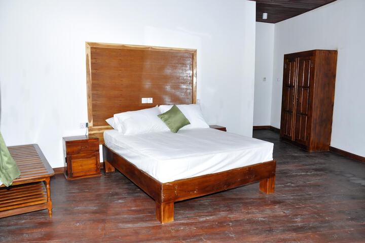 Room 9 of 55