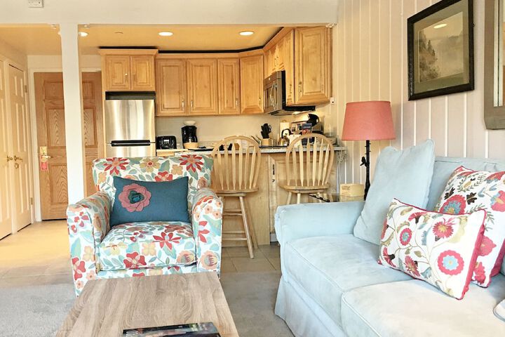 Room 93 of 185