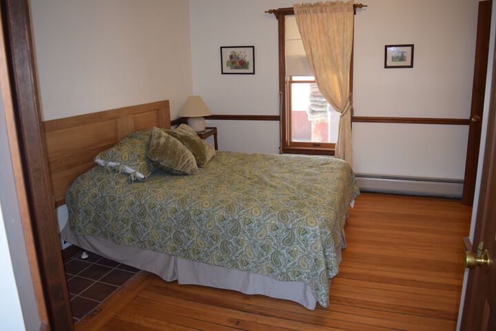 Room 9 of 36