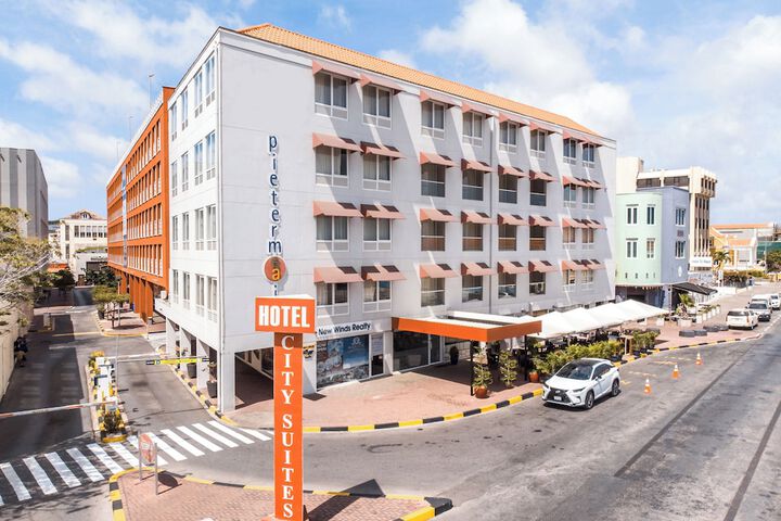 Majestic City Suites & Beach Hotel