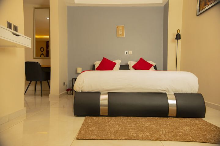 Room 13 of 109