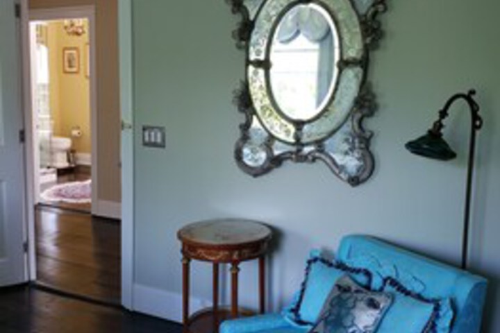 Room 25 of 39