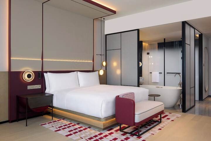 Room 49 of 65